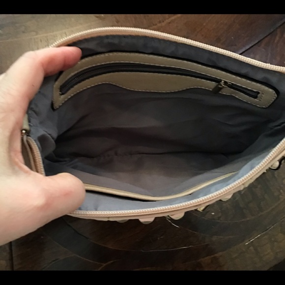 Purse - Picture 2 of 5